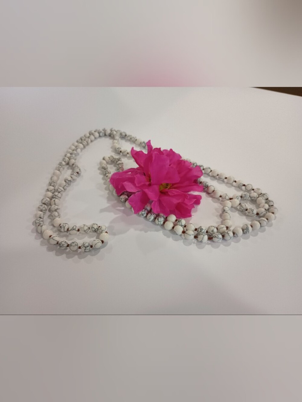 Howlite White Beaded Necklace